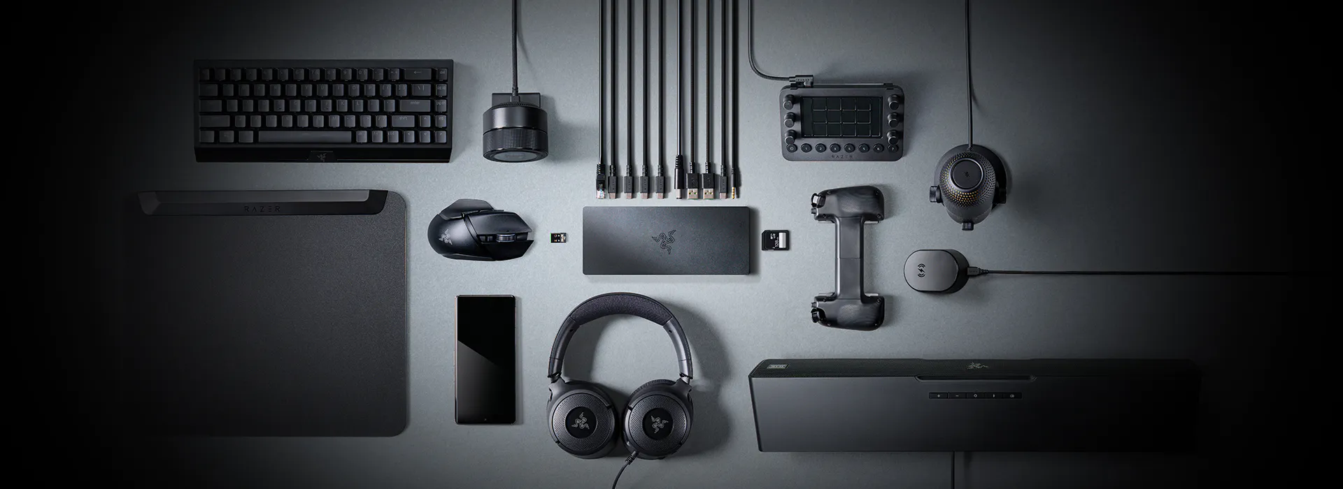 razer-thunderbolt-5-dock-10-port-dock-desktop.webp