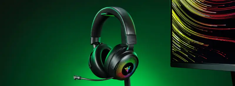 razer-kraken-v4-pro-hyperclear-desktop.webp