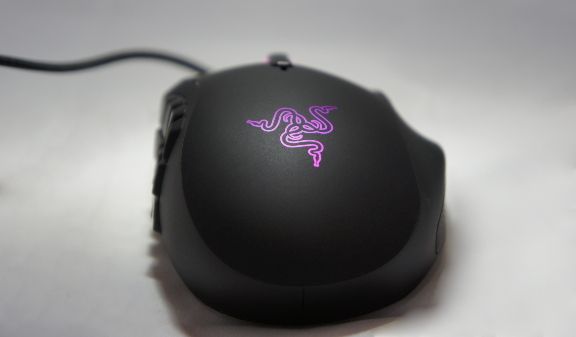 tweak_dk_razer_naga_chroma_03