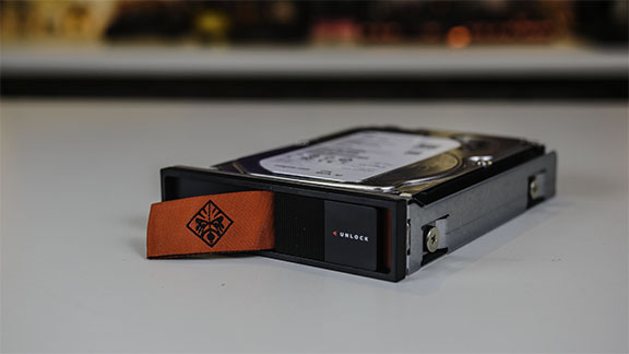 hp_omen_x_gaming_pc_harddrive_mount_tweak_dk