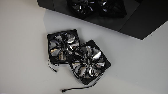 antec_cube_rgb_silver_fans_tweak_dk
