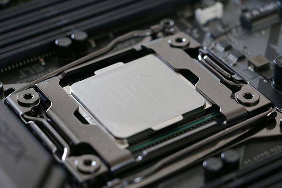 tweak_dk_intel_core_i9_7900x_01