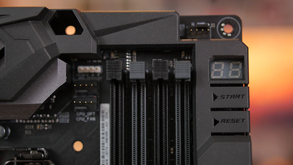 asus_rog_maximus_iv_code_power_reset_buttons_tweak_dk