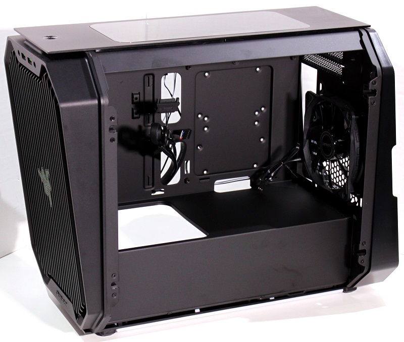 tweak_dk_Antec_Cube_Special_Edition_Razer_kabinet_13
