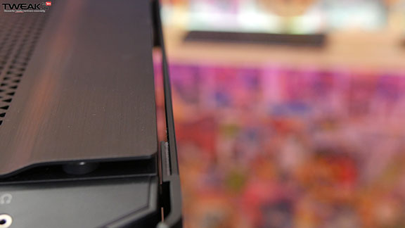 corsair_obsidian_500d_side_panel_gap_tweak_dk