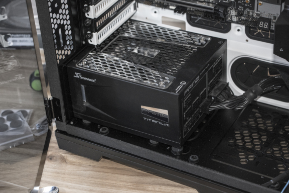 tweak_dk_phanteks_enthoo_pro_special_edition_x299_build_20