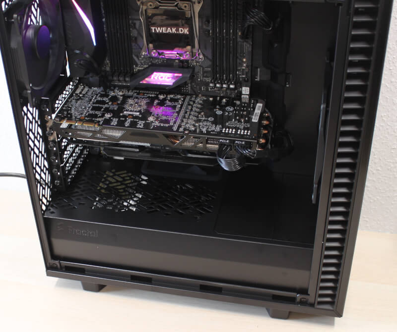 aluminium 7 Compact Dark kabinet Define  RGB gaming hardware Mini-ITX