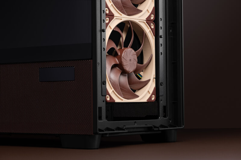 antec_flux_pro_noctua_edition_close_up_02.jpg