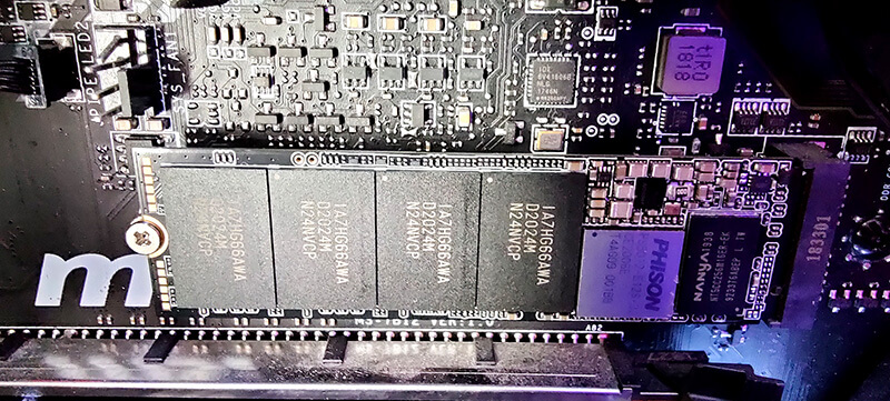 MP400 4TB NVME SSD Corsair installering i PC